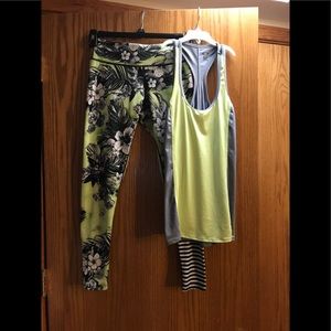 Workout set, plus two pairs workout leggings